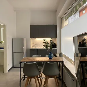 Apartment 2-zimmer-appartment In Top-city-lage Mit Parken Und Klimaanlage, Nuremberg