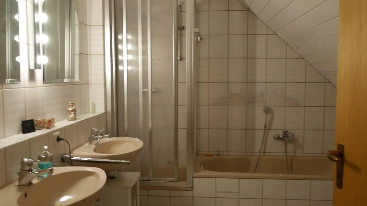 Ruhiges Zimmer Naehe Nuernberg Messe Mit Wallbox 0*, Nuremberg