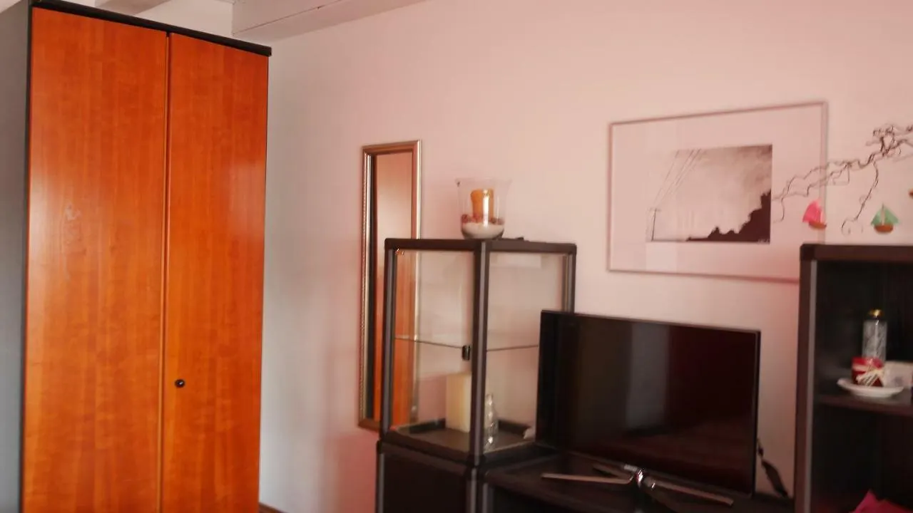 Ruhiges Zimmer Naehe Nuernberg Messe Mit Wallbox Séjour chez l'habitant Nuremberg